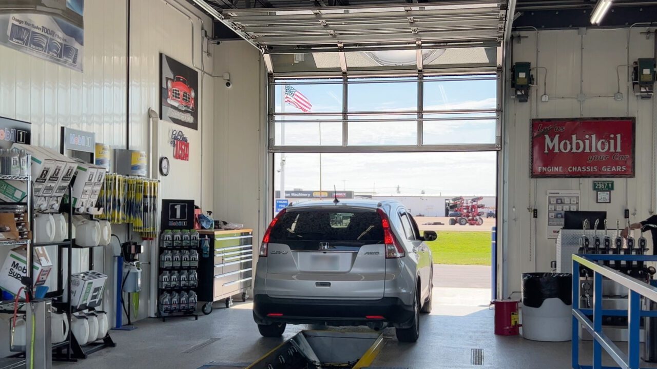 Ultraclear see through garage doors allow you to see inside the bay ahead of time.